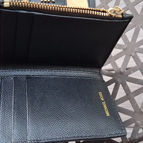 Michael Kors wallet - Picture 4 of 6